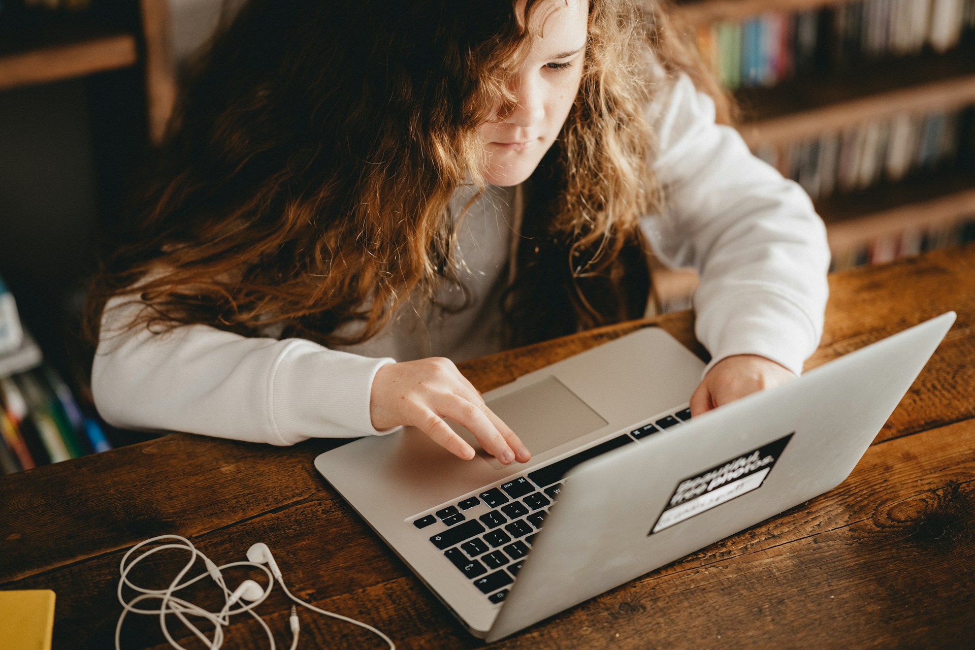 How to spot a scam for kids