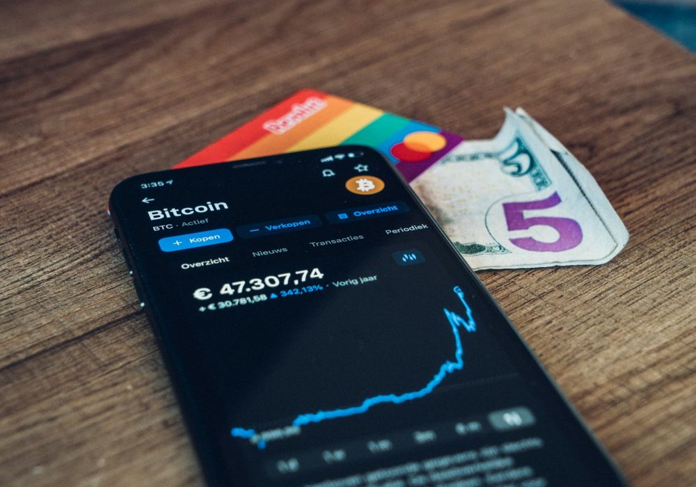 How to turn cash into digital money