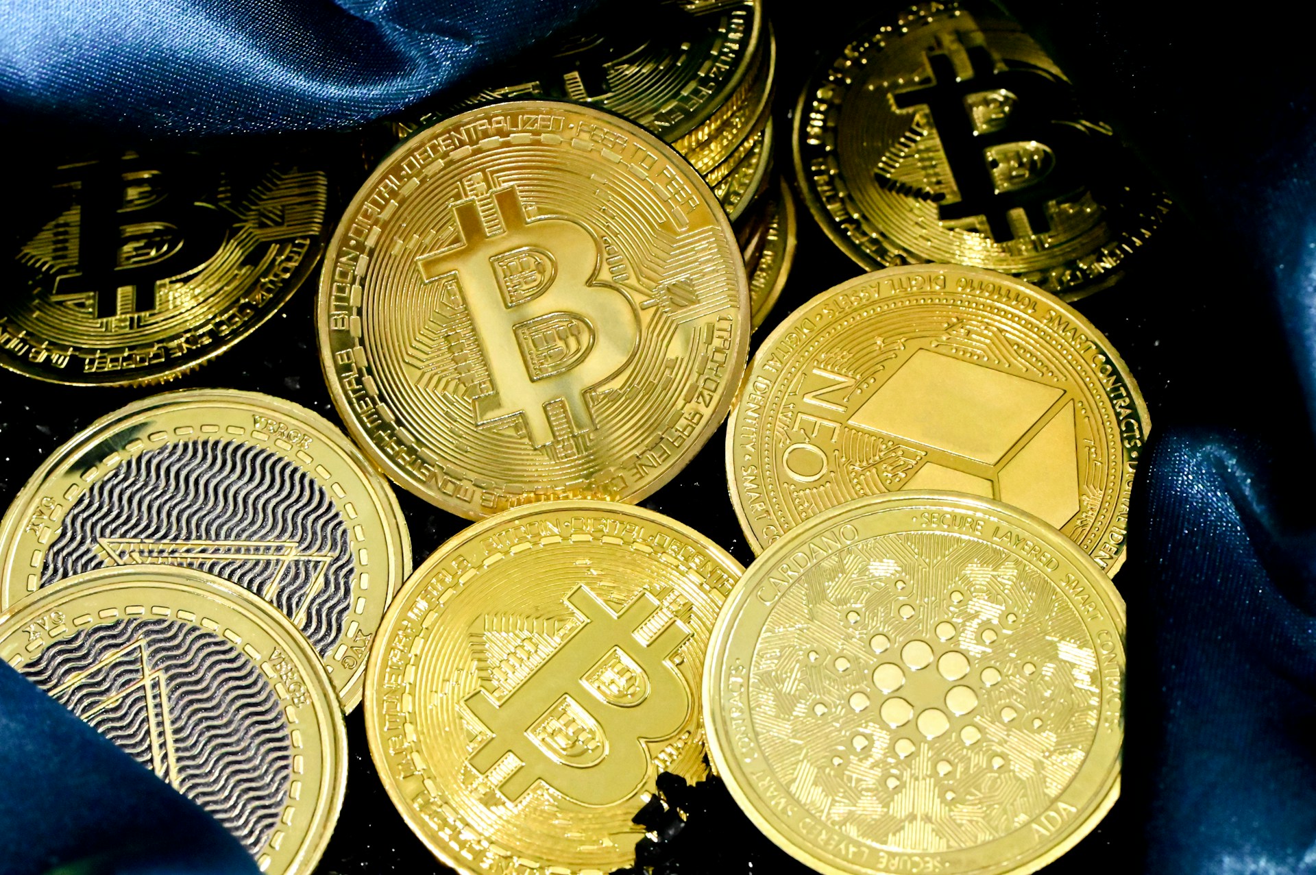 What are the 4 types of digital currency