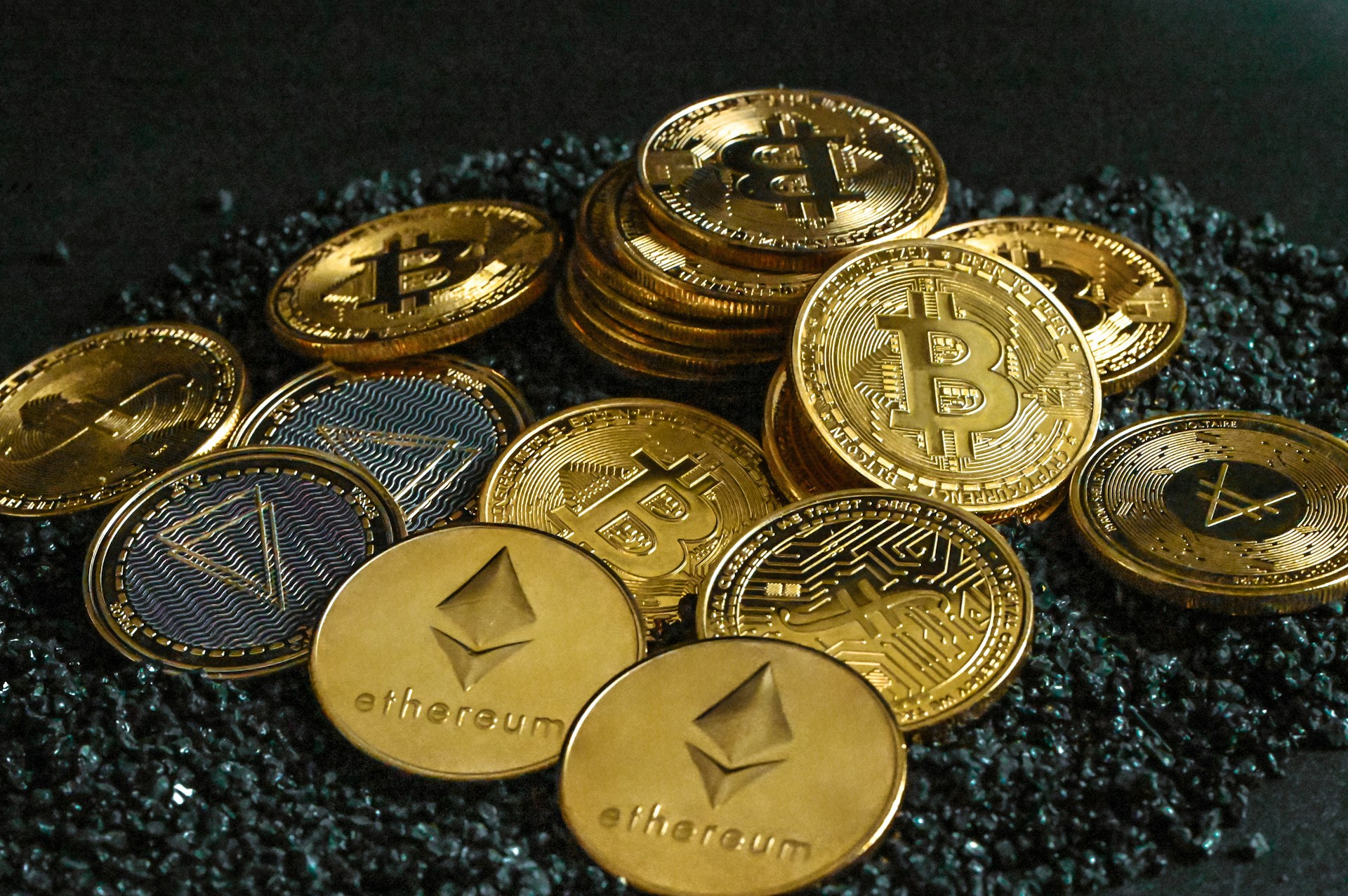 What is the best crypto to invest