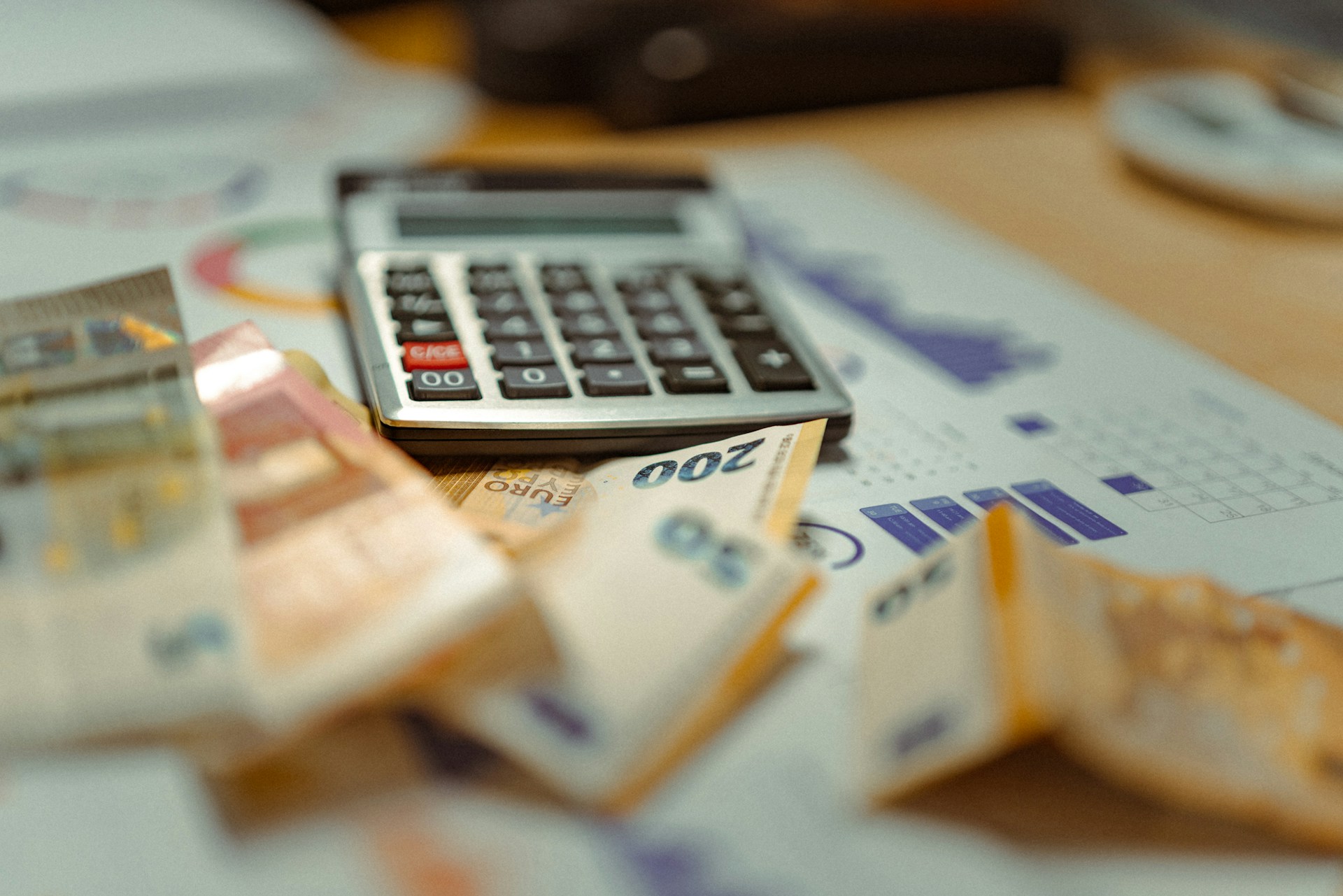 What is the meaning of corporate finance